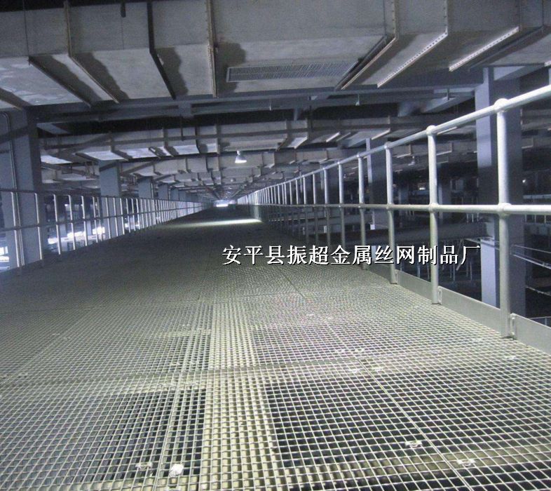 䓸